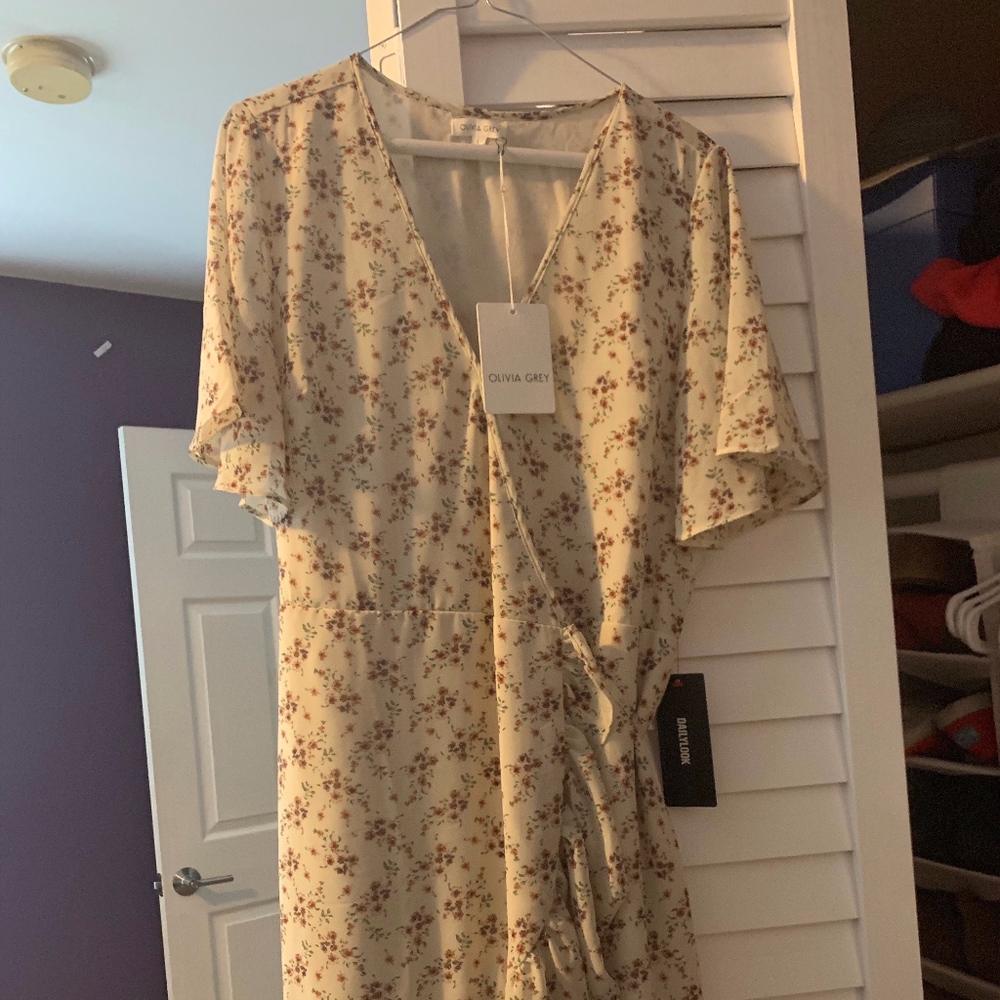 LILY WRAP FLORAL DRESS